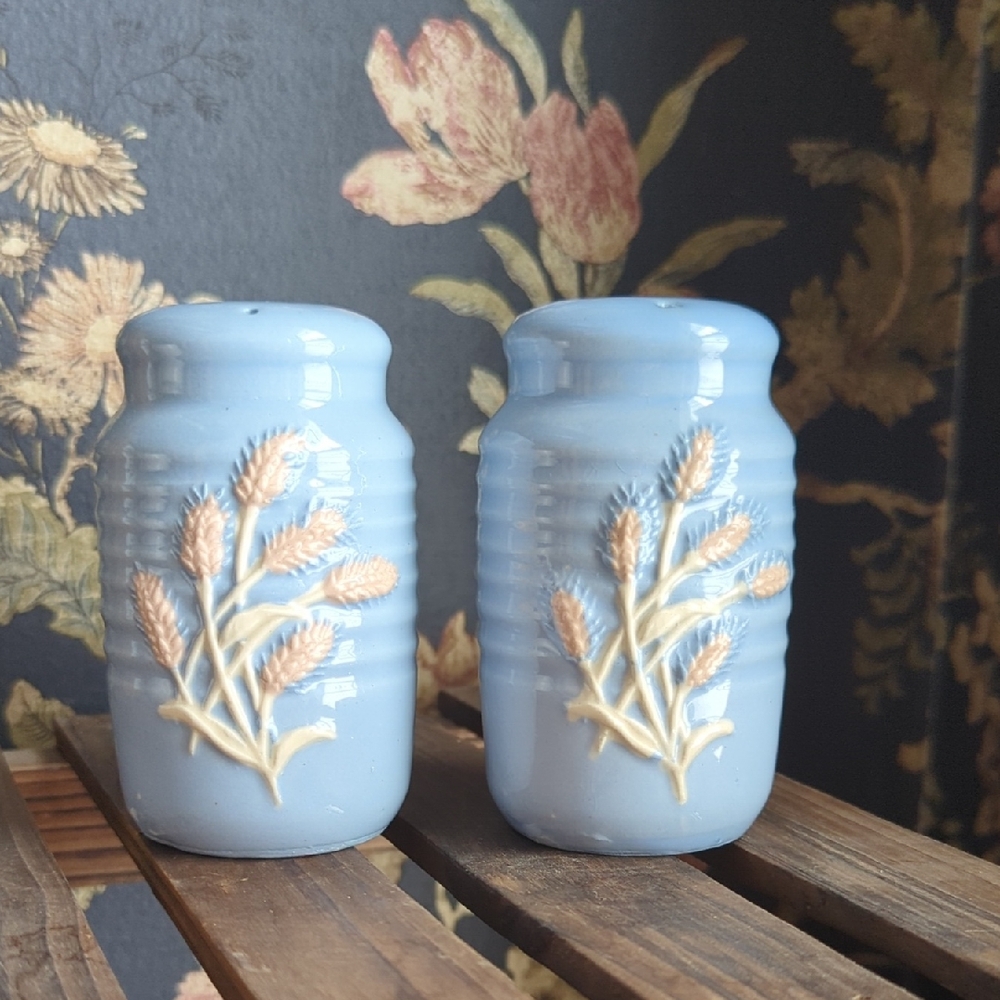 Japanese Vintage Ceramic Salt And Pepper Shakers Light Blue With Wheat Design